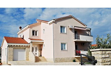 Croazia Privát Neviđane, Esterno